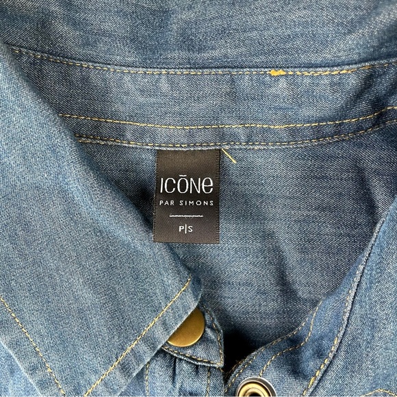 Simons Casual Blue Button-Down Shirt - Picture 2 of 3